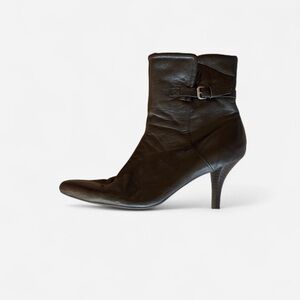 Vintage Nine West Black leather ankle stiletto heel boots